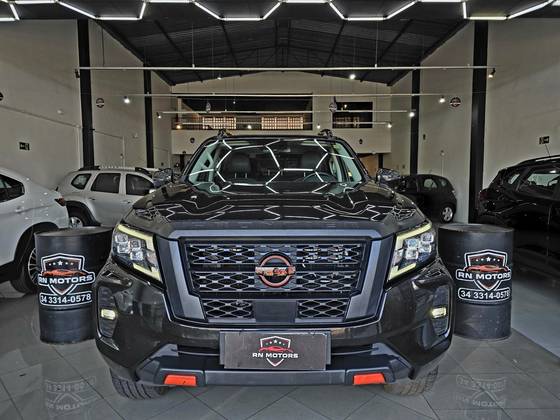 NISSAN FRONTIER 2.3 16V TURBO DIESEL PRO4X CD 4X4 AUTOMÁTICO